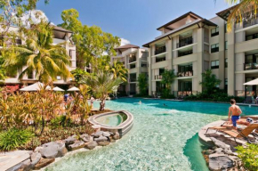 Temple 221 Spacious Modern 2 Bedroom Spa Apartment Beachfront Resort